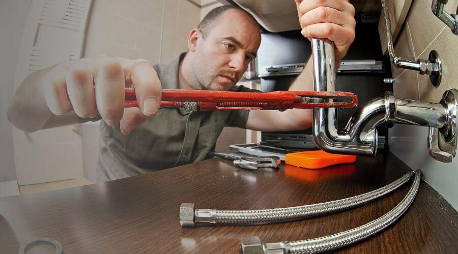 Professional emergency plumbing in Zwingle, IA